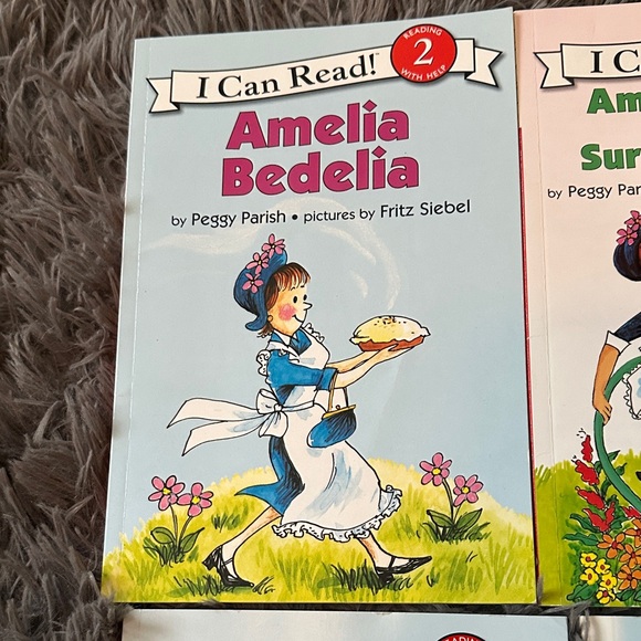 Amelia Bedelia Book Set for Kids - Picture 5 of 11